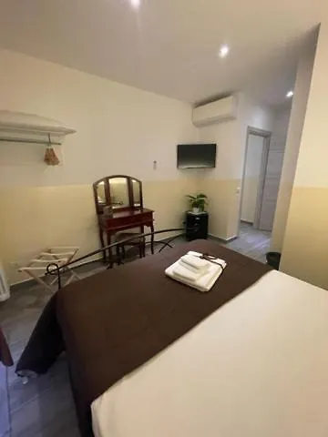 Home Meryem Locazione Turistica Verona Guest house